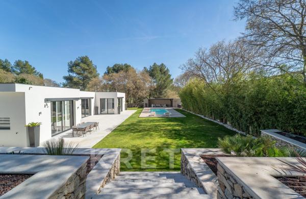 Villa de luxe d'architecte 360 m² – Piscine, maison d'amis, parc paysager-Nîmes Nord