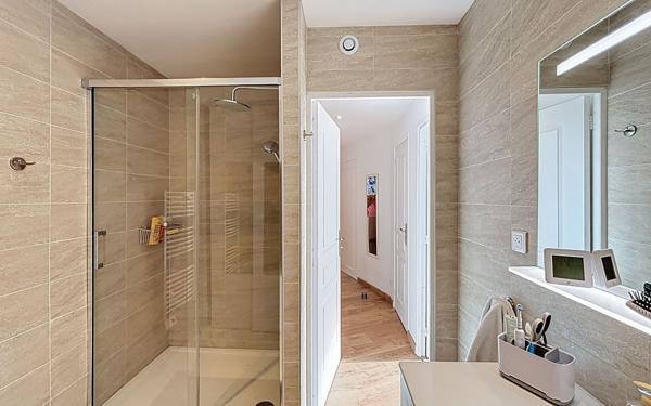 Appartement à vendre    3 pièces • 83,54 m2 Le Cannet