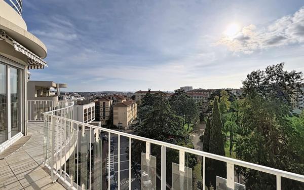 Appartement à vendre    3 pièces • 83,54 m2 Le Cannet