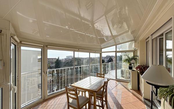 Appartement à vendre    3 pièces • 83,54 m2 Le Cannet