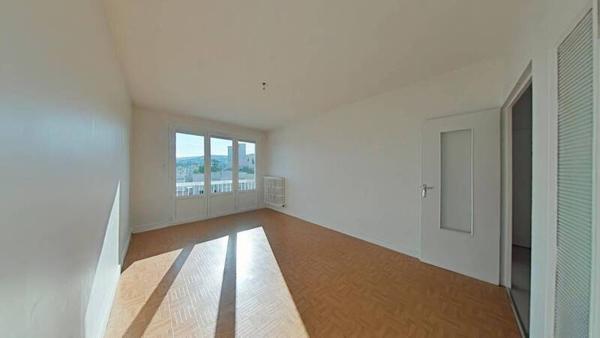 Appartement 3 pièces                                        - 42100 Saint-Étienne Réf : 13122