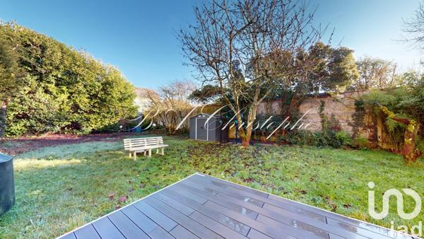 Maison traditionnelle 4 pièces de 95 m² à Montmagny (95360)