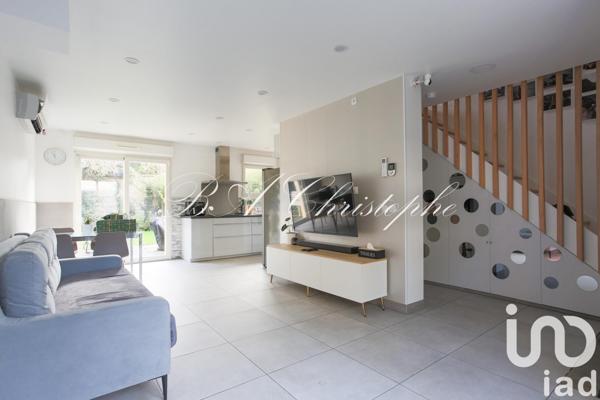 Maison traditionnelle 4 pièces de 95 m² à Montmagny (95360)