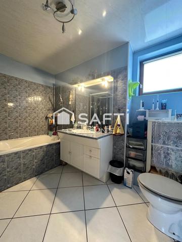 Charmante maison de Village en pierres de 140 m2 avec terrasse et dépendances