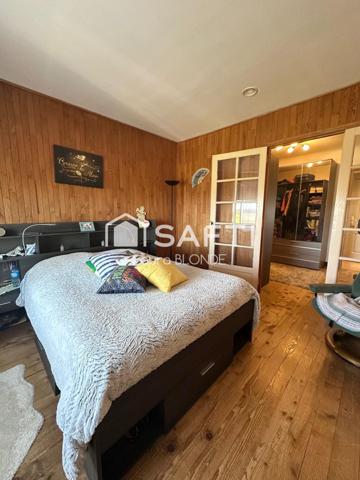 Charmante maison de Village en pierres de 140 m2 avec terrasse et dépendances