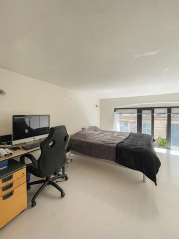 Paris 9ème - À VENDRE - Appartement avec commercialité en duplex de 50 m²