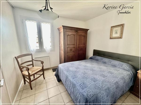 SANARY SUR MER - A 15 minutes à pied du centre ville -  Appartement 4 pièces 87 m2 - parking privatif