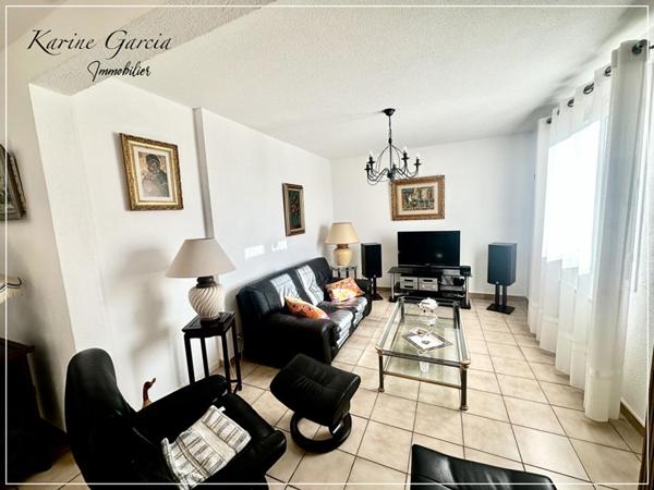 SANARY SUR MER - A 15 minutes à pied du centre ville -  Appartement 4 pièces 87 m2 - parking privatif