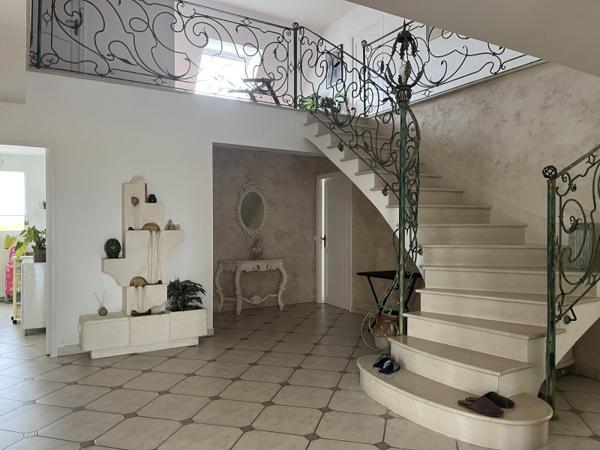 Vente / Maison T6+