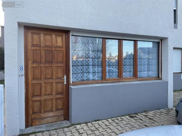 Appartement à louer à Saint-Chély-d'Apcher en Lozère (48200), ref : 48032-L67