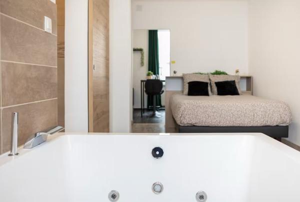 Immeuble de rapport exploité en rbnb