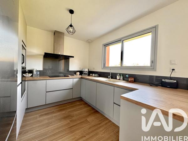 Maison à vendre 5 pièces 107 m² Saint-Amand-en-Puisaye