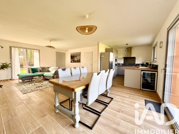 Maison à vendre 5 pièces 107 m² Saint-Amand-en-Puisaye