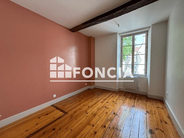 Location Maison 7 pièces 234.03 m² - 1 PLACE DE LA REPUBLIQUE Astaffort 47220