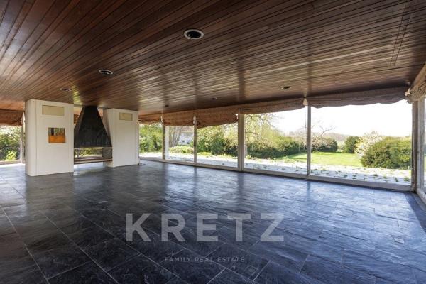 Haras avec Manoir, Villa inscrite MH, ferme, écuries 40boxs, près de 70Ha, 4km de la Mer