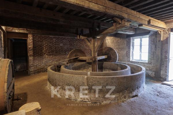 Haras avec Manoir, Villa inscrite MH, ferme, écuries 40boxs, près de 70Ha, 4km de la Mer