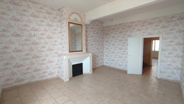 Maison à vendre |  Lamagistère |  6 pièces | 191 m²