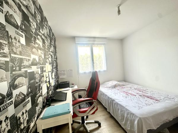 OISSEL-SUR-SEINE – 195 000 € – MAISON DE PLAIN-PIED AVEC 3 CHAMBRES ET JARDIN