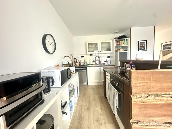 OISSEL-SUR-SEINE – 195 000 € – MAISON DE PLAIN-PIED AVEC 3 CHAMBRES ET JARDIN