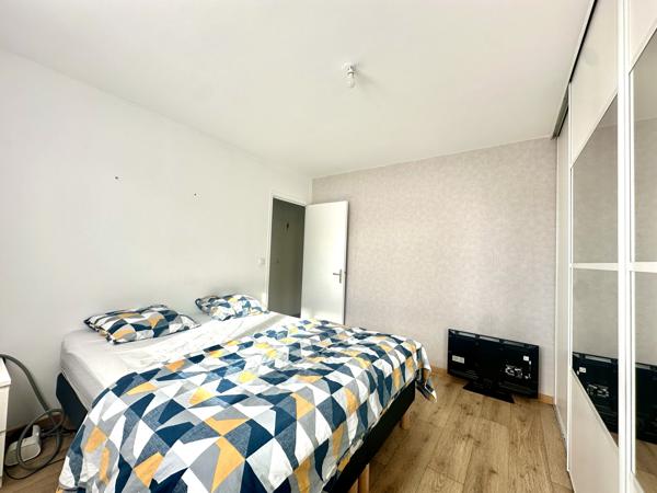 OISSEL-SUR-SEINE – 195 000 € – MAISON DE PLAIN-PIED AVEC 3 CHAMBRES ET JARDIN