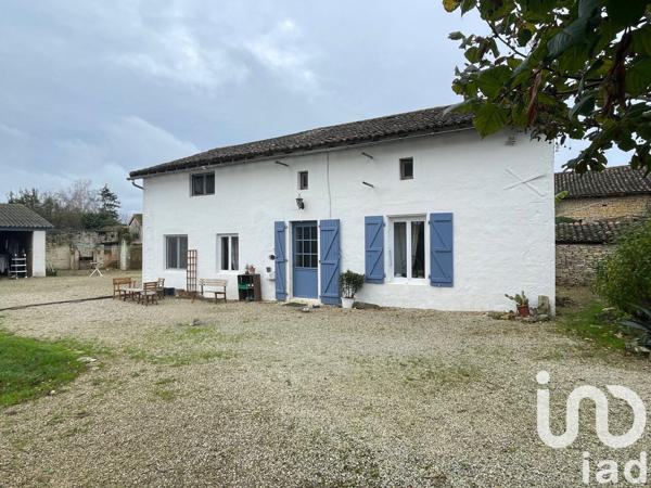 Maison traditionnelle 5 pièces de 113 m² à Limalonges (79190)