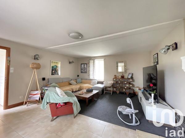 Maison traditionnelle 5 pièces de 113 m² à Limalonges (79190)