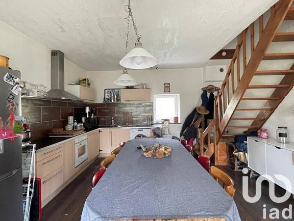 Maison traditionnelle 5 pièces de 113 m² à Limalonges (79190)