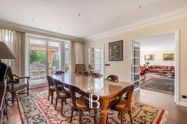 Le Chesnay, Maison  481 m² à vendre