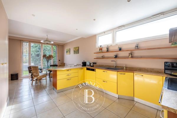 Le Chesnay, Maison  481 m² à vendre