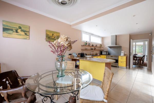 Le Chesnay, Maison  481 m² à vendre