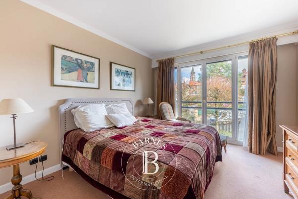 Le Chesnay, Maison  481 m² à vendre
