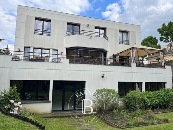 Le Chesnay, Maison  481 m² à vendre