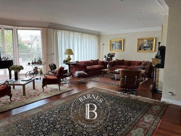Le Chesnay, Maison  481 m² à vendre