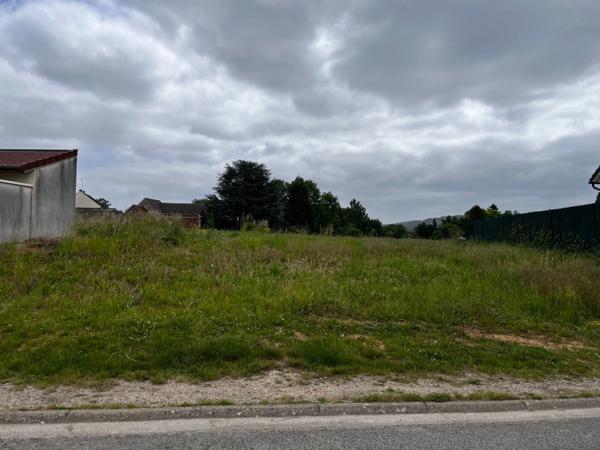 Terrain à vendre de 528,00 m² NOINTEL (60)