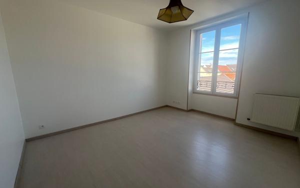 Appartement à louer    4 pièces • 78,24 m2 Coulommiers