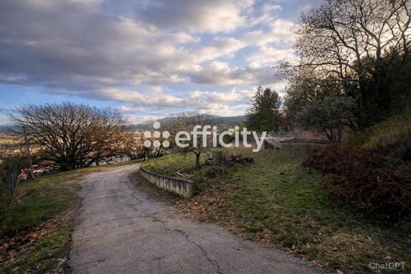 Terrain - 907 m²