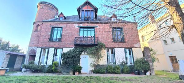 Charme de l'ancien en plein centre d'Asnières-sur-Oise; Appartement 3 chambres avec tout le confort de plain-pied