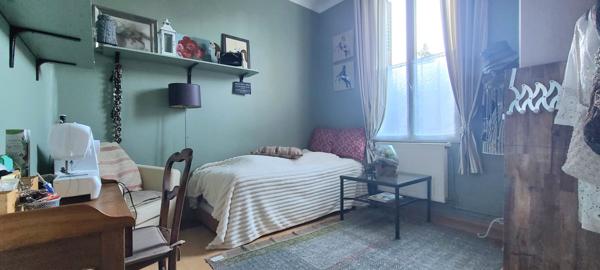 Charme de l'ancien en plein centre d'Asnières-sur-Oise; Appartement 3 chambres avec tout le confort de plain-pied