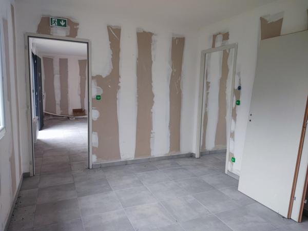 Maison de plain-pied  à terminer , gros œuvres en partie fait