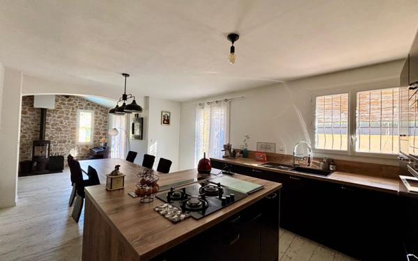 Maison à vendre    5 pièces •  Gigean