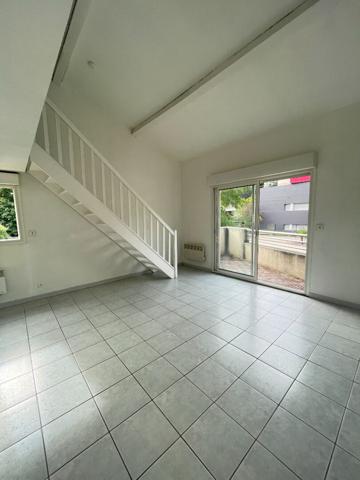 TOULOUSE - Appartement T2 de 42 m² en duplex avec place de parking