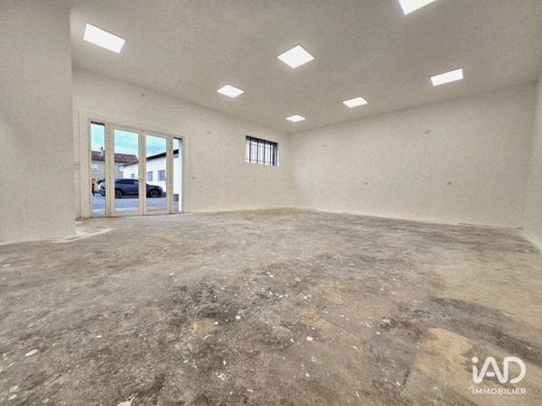Location local d’activité 90 m² Beaucaire