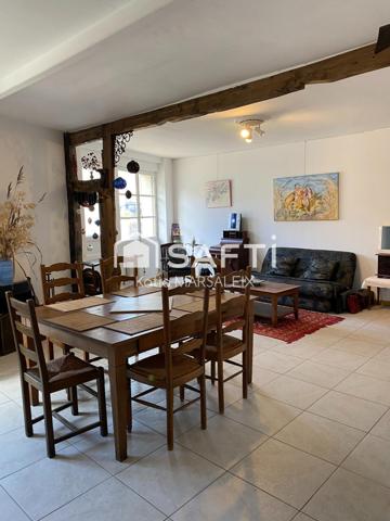 Maison de village avec jardin