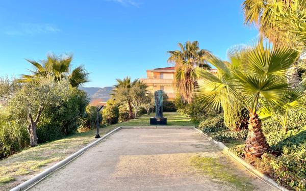 Maison à vendre    4 pièces • 93,07 m2 Nice