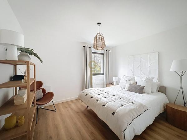 T3 de 75 m² avec balcon et stationnements sécurisés - à proximité du Parc Barbieux et des transports