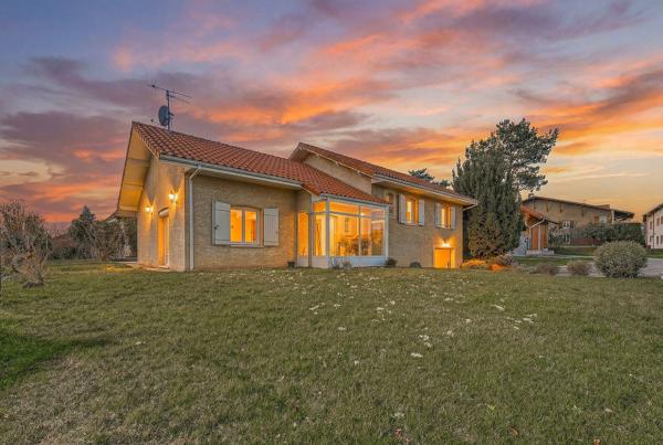 Vente Maison de luxe Douvaine 7 Pièces 145 m²