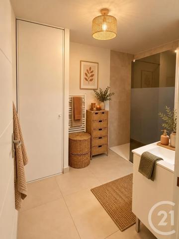 Appartement à vendre  3 pièces - 67 m 2   DIGNE LES BAINS  - 04