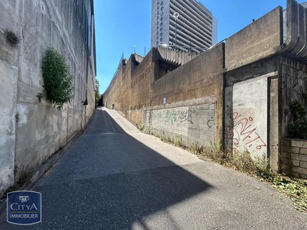 Parking à louer Chambéry (73000)