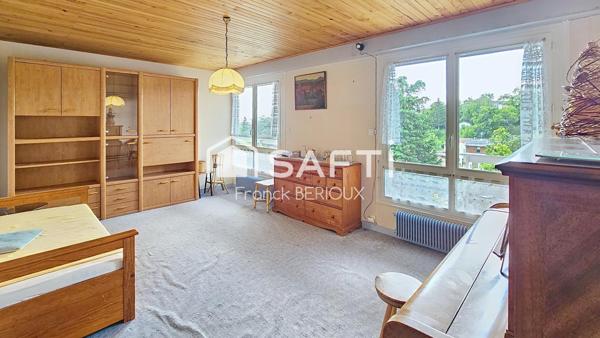 Très agréable maison T6 avec terrain arboré