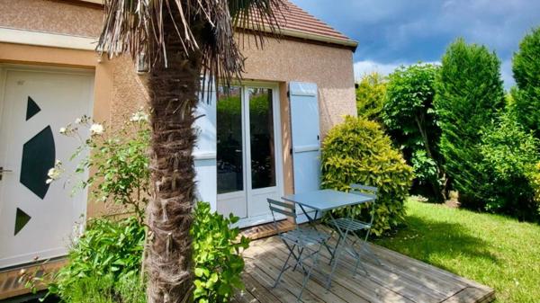 Maison à JOUARS-PONTCHARTRAIN, 78760 - 4 pièces 97m²